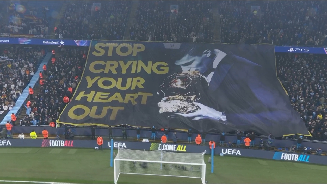  曼城球迷打出羅德里親吻金球獎TIFO：收起你的眼淚！