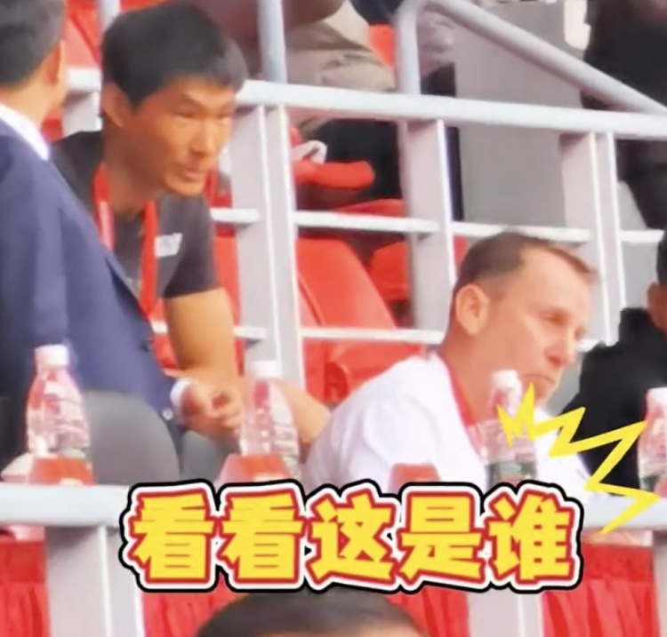  久爾杰維奇現(xiàn)身鹽城，現(xiàn)場觀看中國U22國足vs韓國