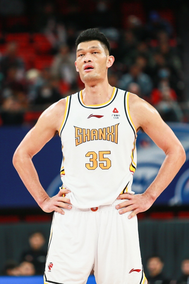  手感不佳！葛昭寶全場8投1中得到2分2籃板2助攻